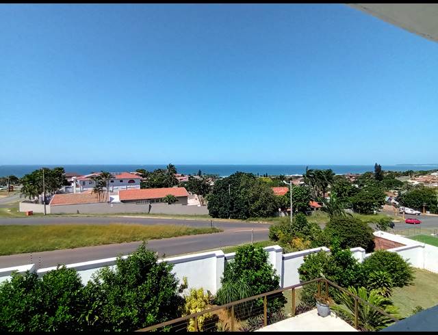 6 BEDROOM FREEHOLD FOR SALE IN LA LUCIA